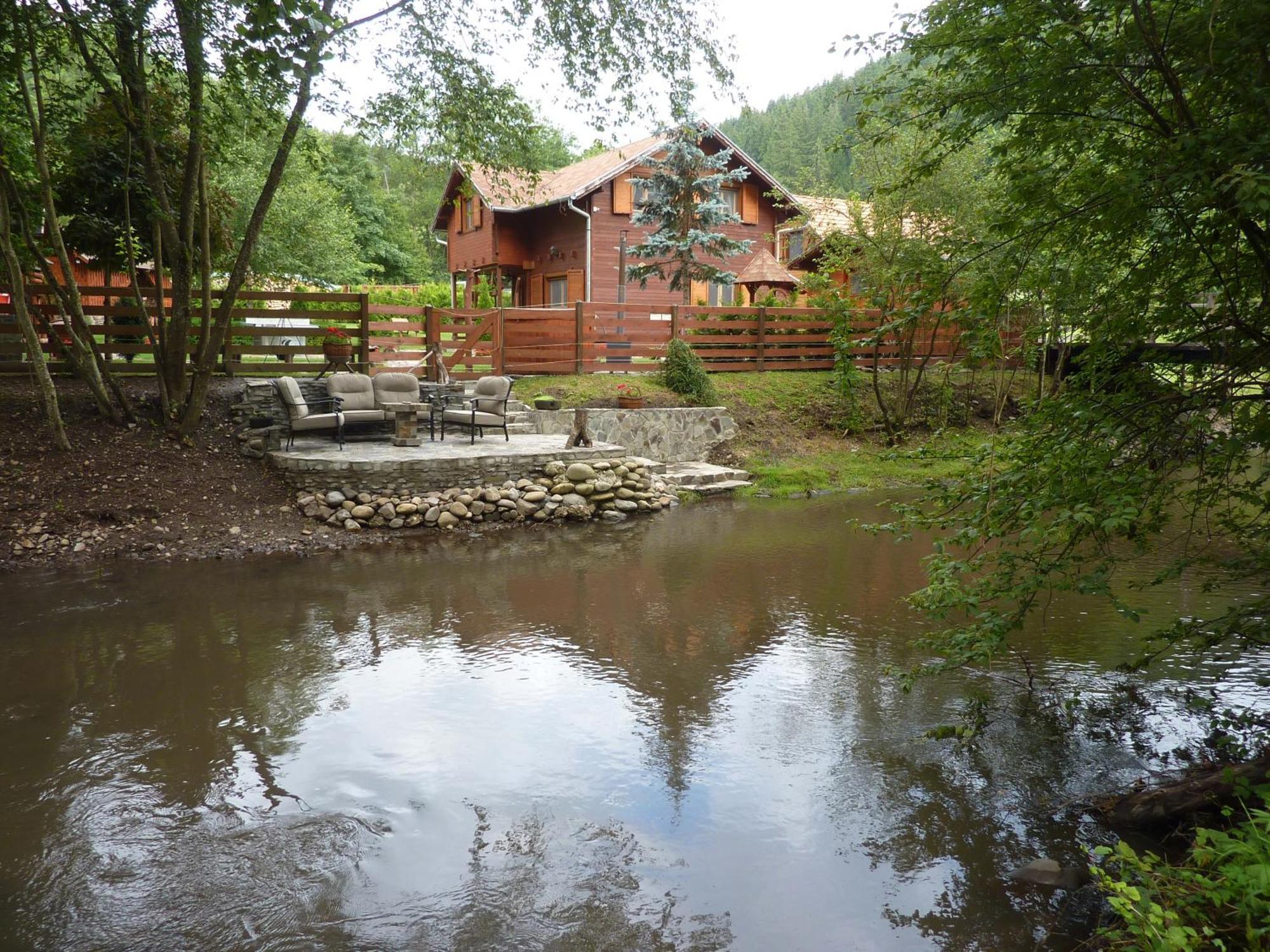Nagy Lak Villa Sub Cetate Buitenkant foto
