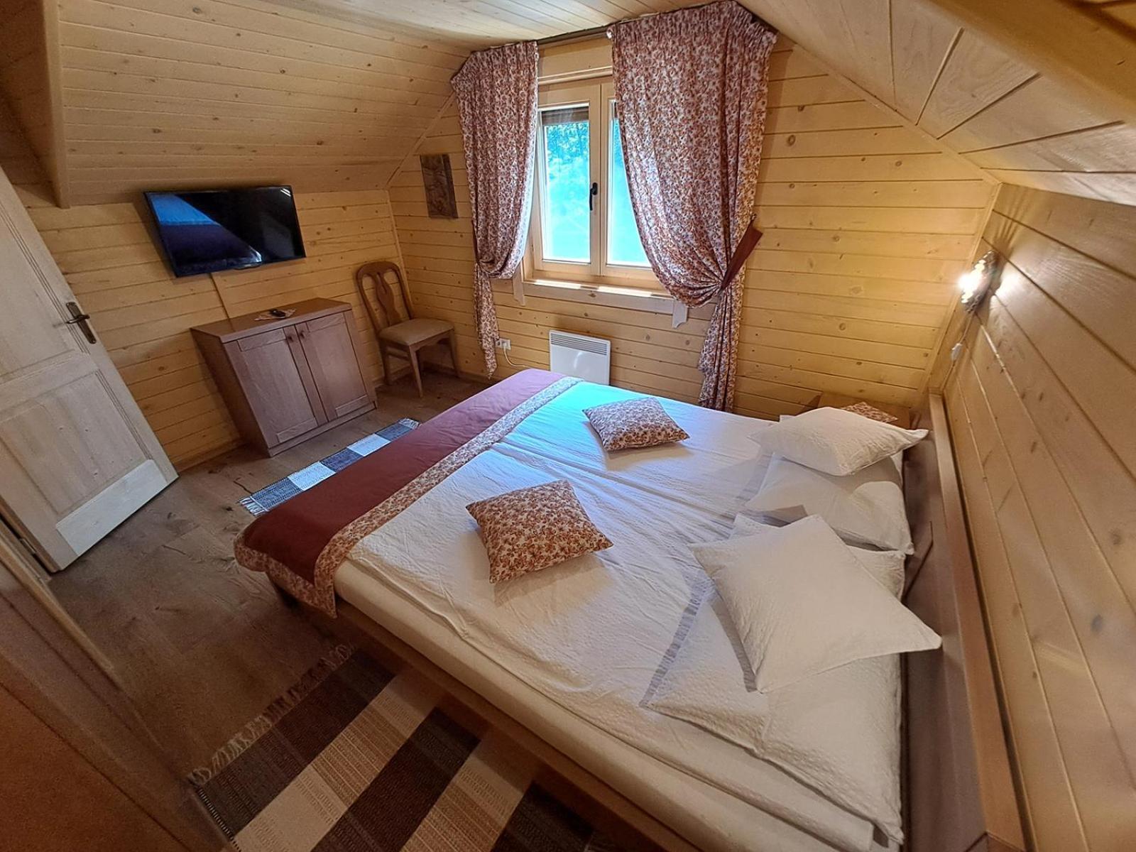 Nagy Lak Villa Sub Cetate Buitenkant foto
